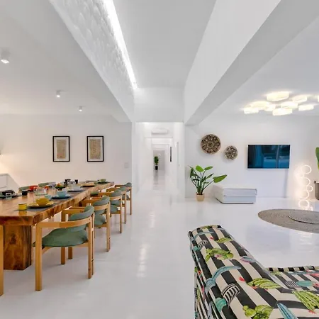 Amuse Mykonos